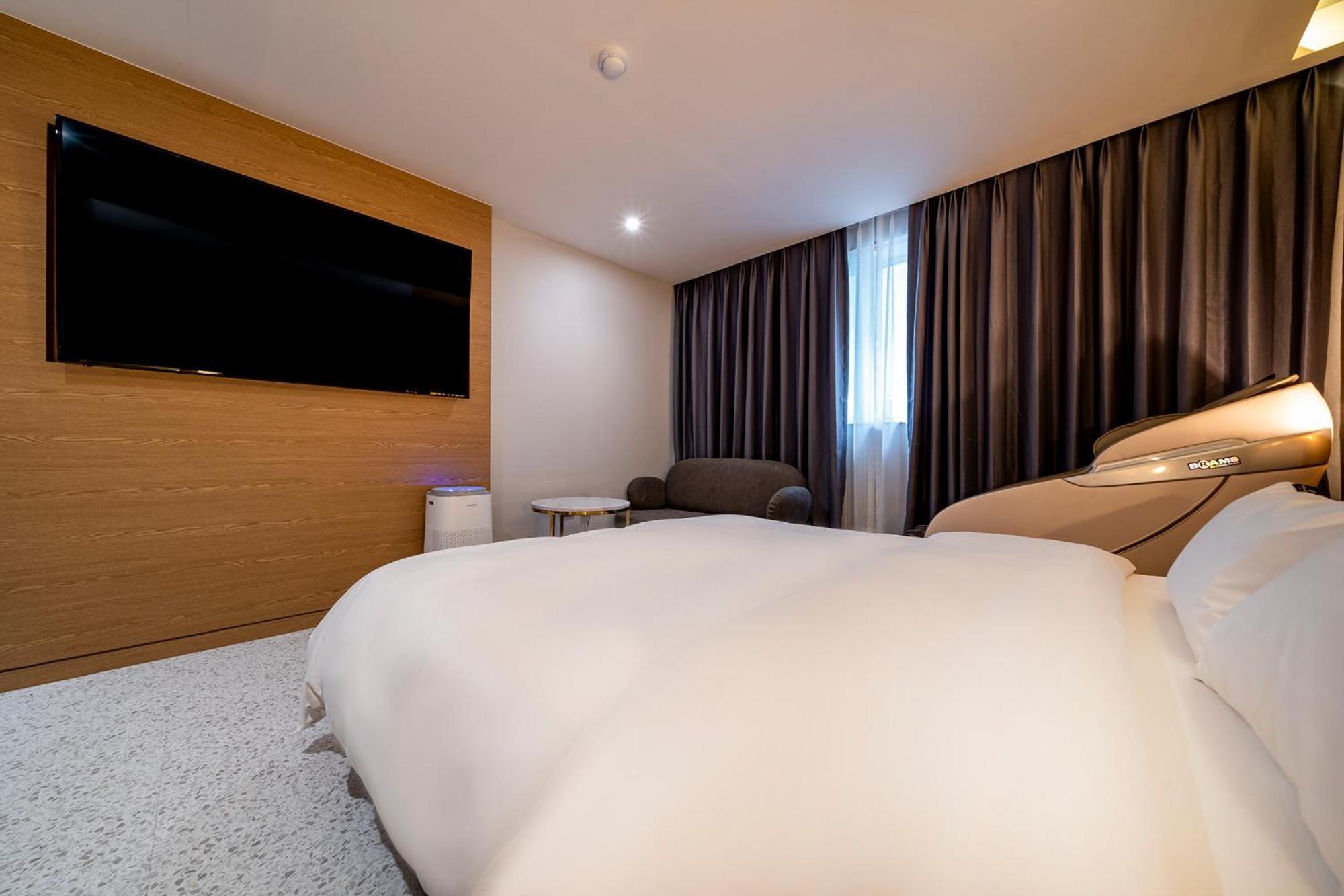 Urban Brown Hotel Chungju City Hall Екстериор снимка